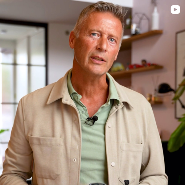 Altijd weten wat er rondom je huis gebeurt, zonder thuis te hoeven zijn? De Finex Solar Camera hang je op zonder gedoe met kabels.